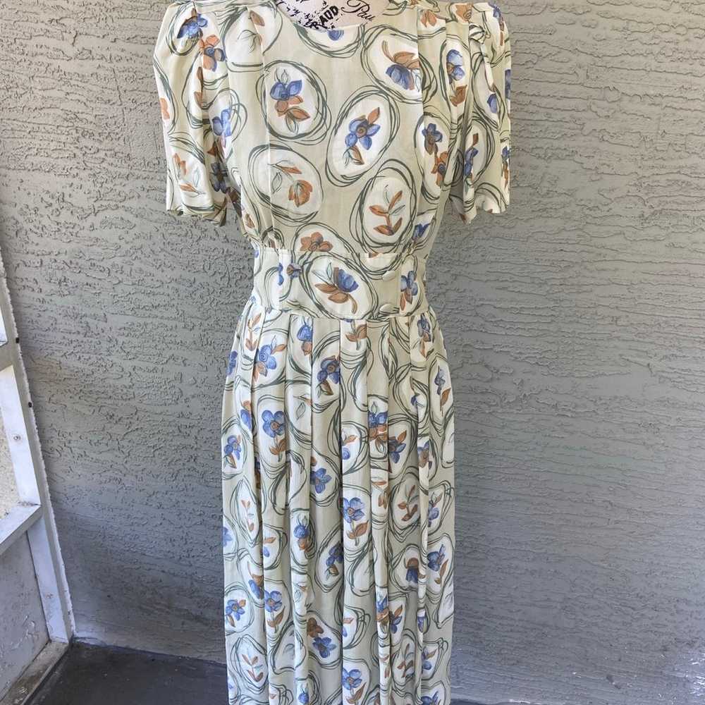 VTG 90s does the 40s Floral Day Dress - image 2