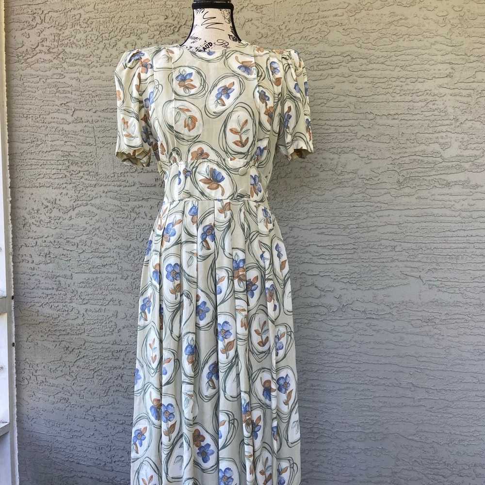 VTG 90s does the 40s Floral Day Dress - image 4