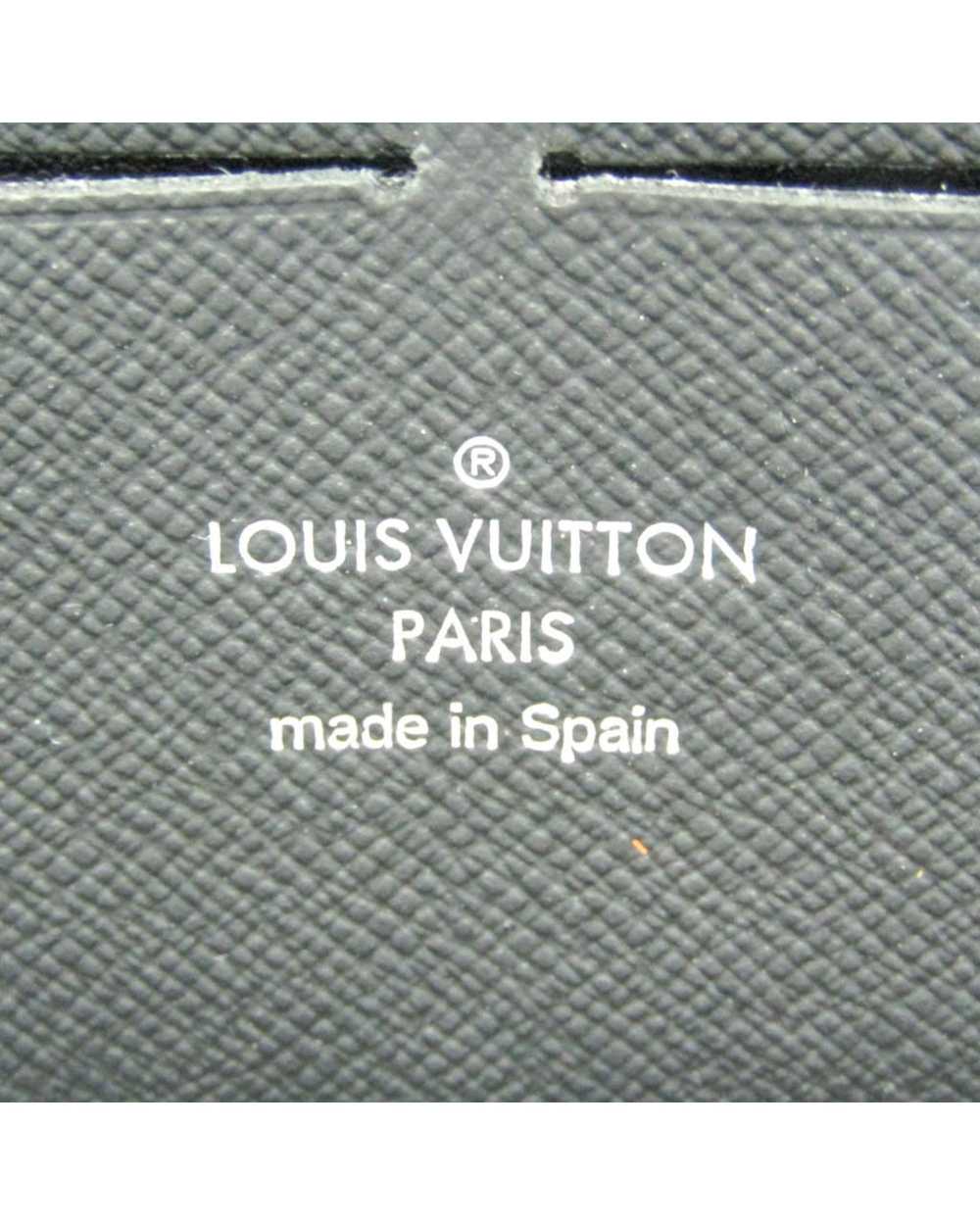 Louis Vuitton Sophisticated Taiga Leather Zipper … - image 10