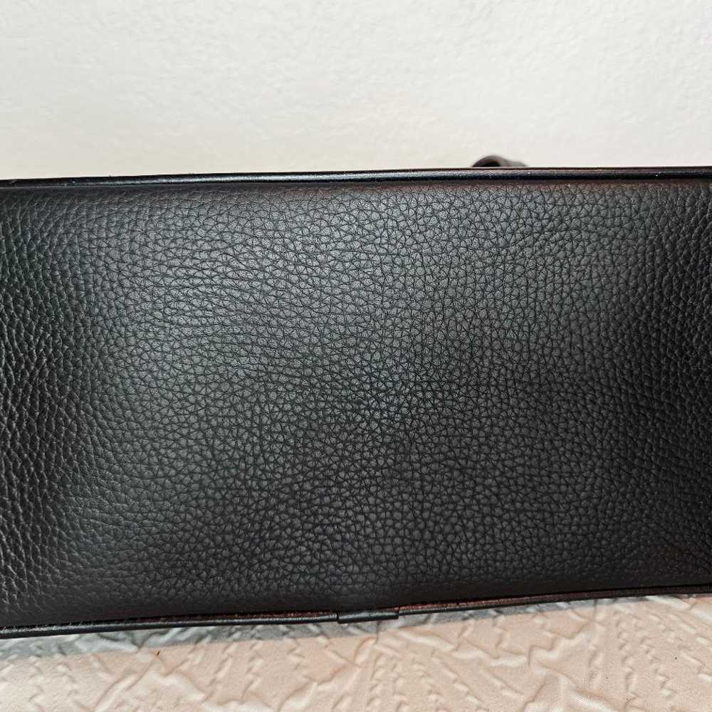 Dooney &bourke black pebbled leather purse - image 7
