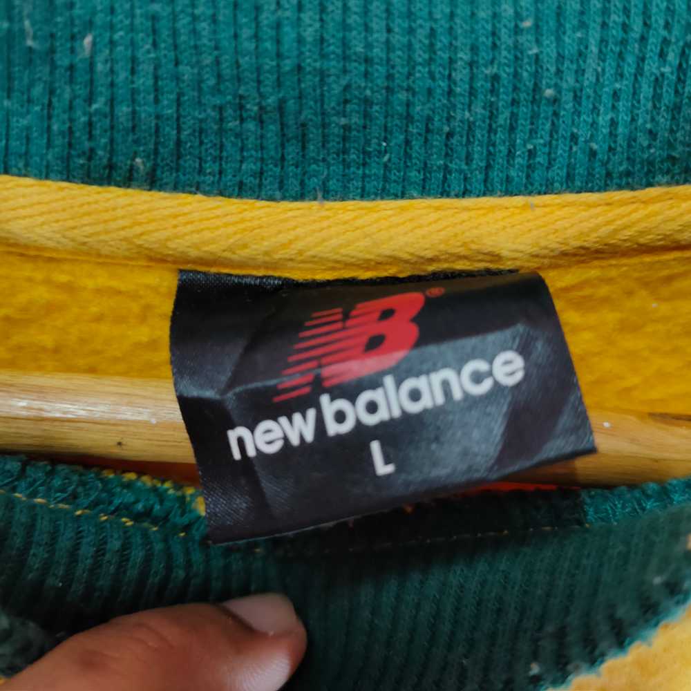 NEW BALANCE Big SNEAKERS Logo Spellout Sweatshirt - image 4