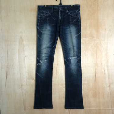 Distressed denim × tornado - Gem