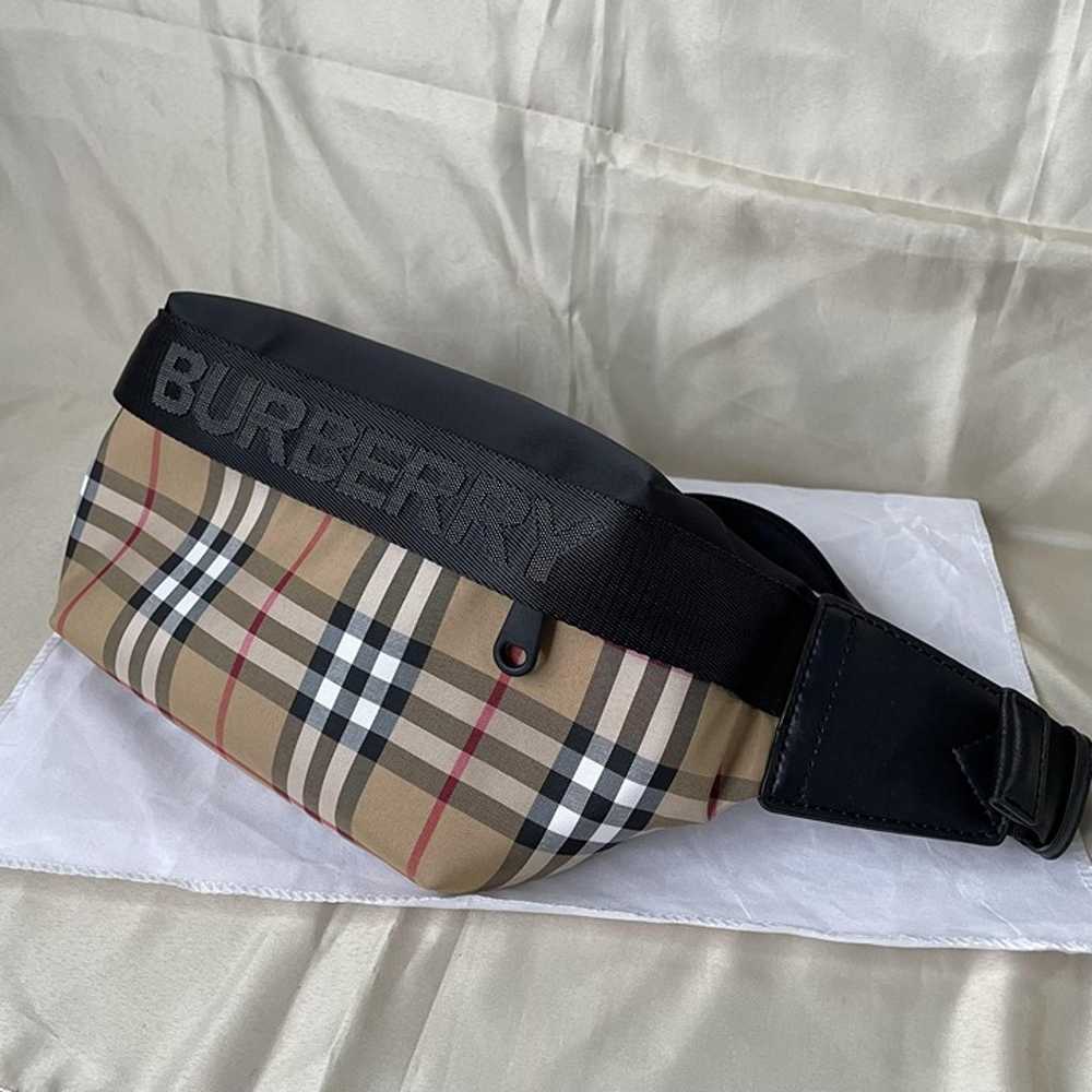Burberry Fanny pack - image 3