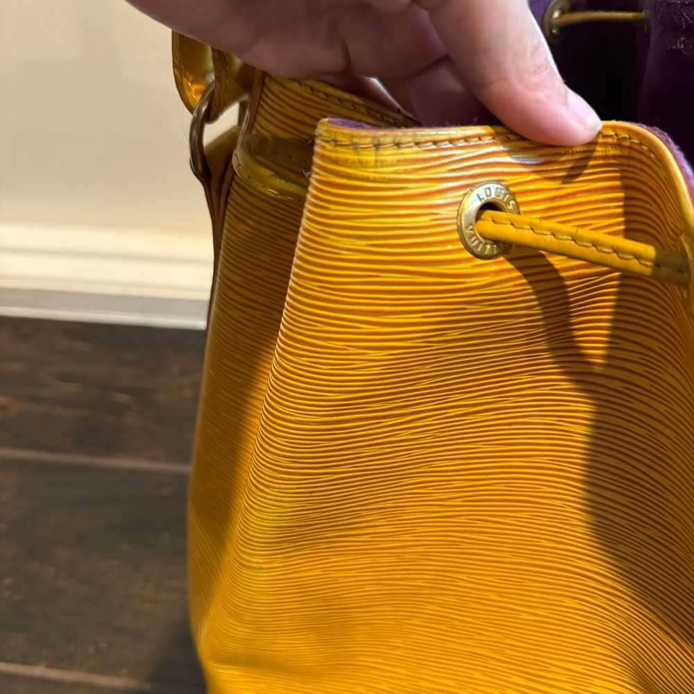 Louis Vuitton Petit Noe Yellow Epi Leather Should… - image 5