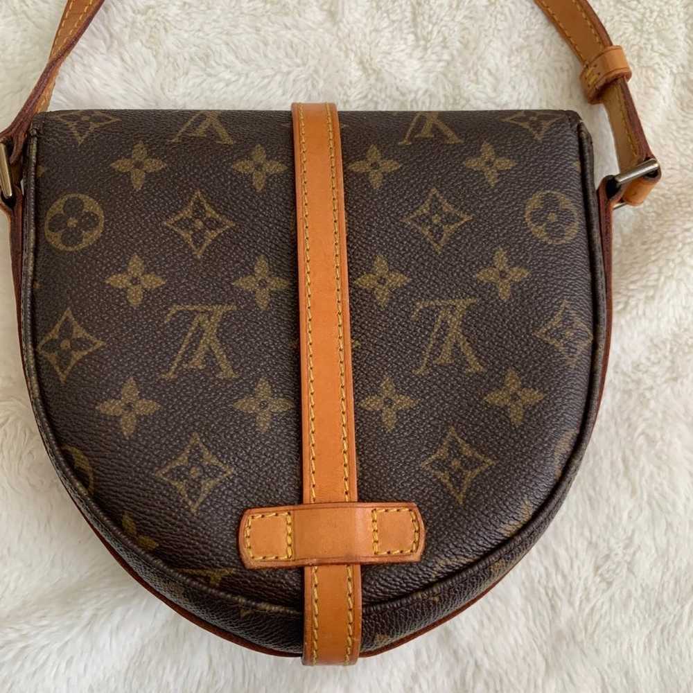 Louis Vuitton chantilly crossbody bag! - image 5