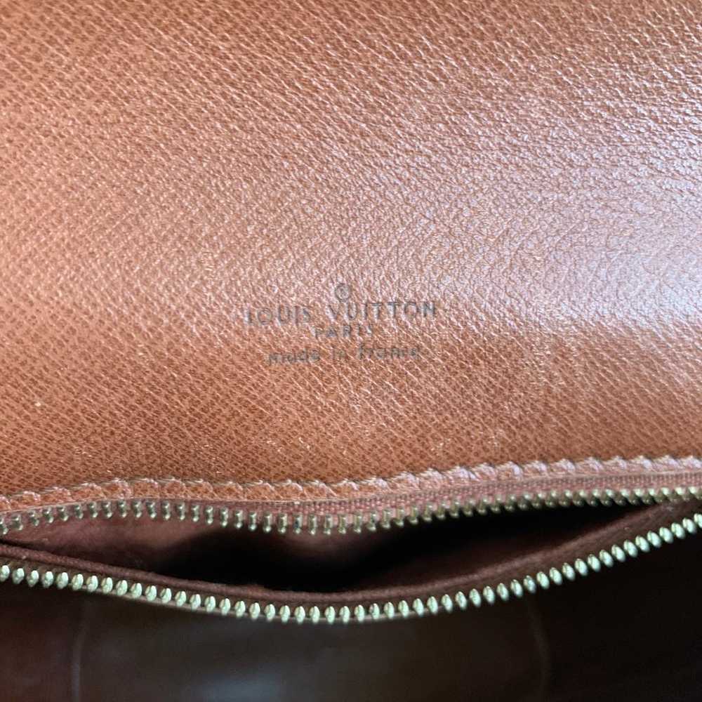 Louis Vuitton chantilly crossbody bag! - image 8