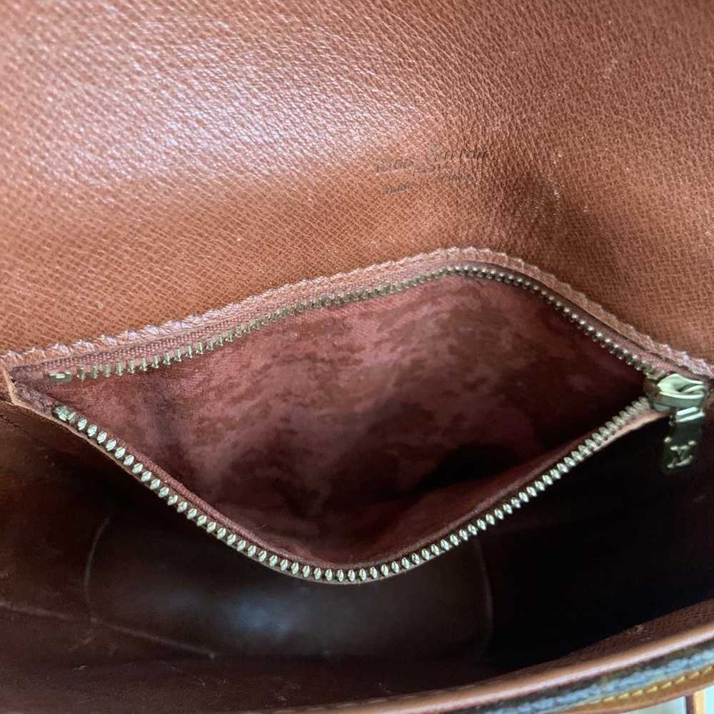 Louis Vuitton chantilly crossbody bag! - image 9