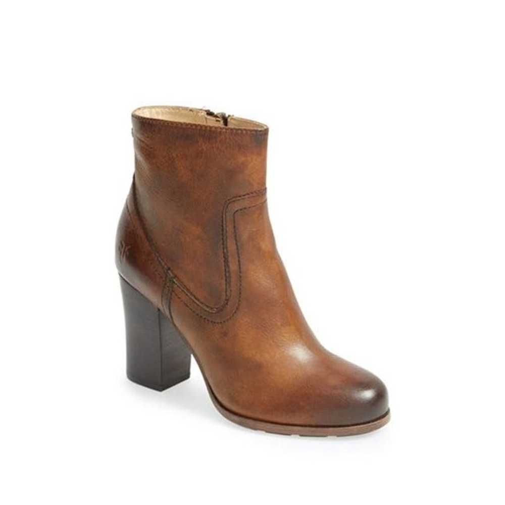 Frye Brown Leather Parker Short Zip Up Heeled Boo… - image 1