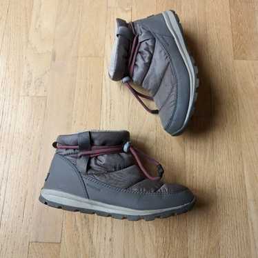 Sorel Gray Short Waterproof Boots size 8 - image 1