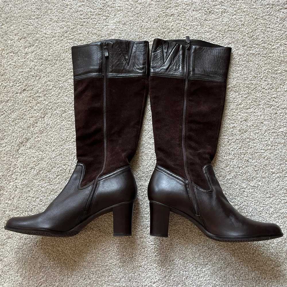 TALBOTS Brown Leather and Suede Heeled Boots Size… - image 4