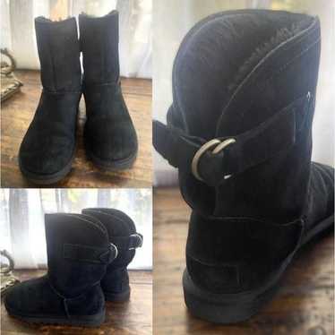 UGG Remora short black boots size 5