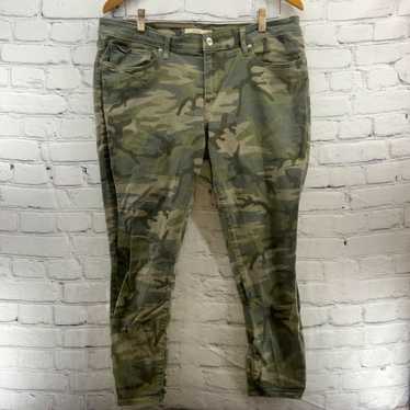 Levi's Levis 711 Skinny Jeans Camo Green Womens S… - image 1