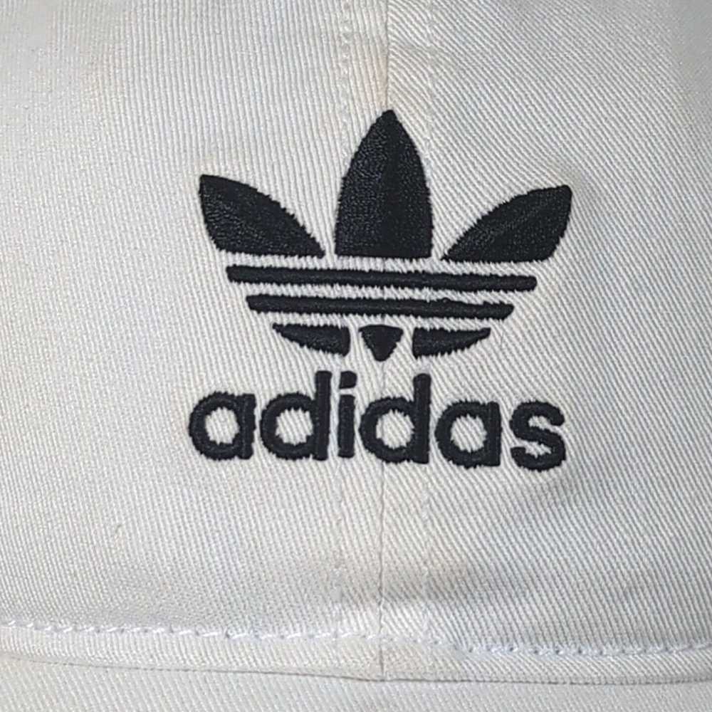 Adidas Adidas White Hat Adjustable Ball Cap Flaw - image 2