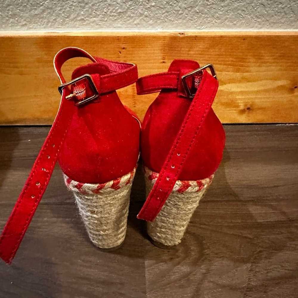 Shoedazzle Wedge sandals - image 3