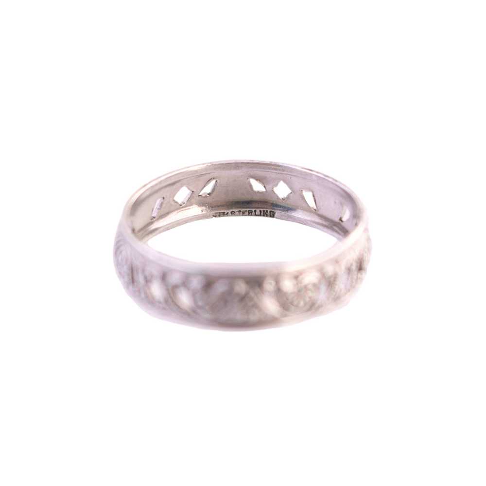 Sterling Floral Heart Patterned Band - image 3