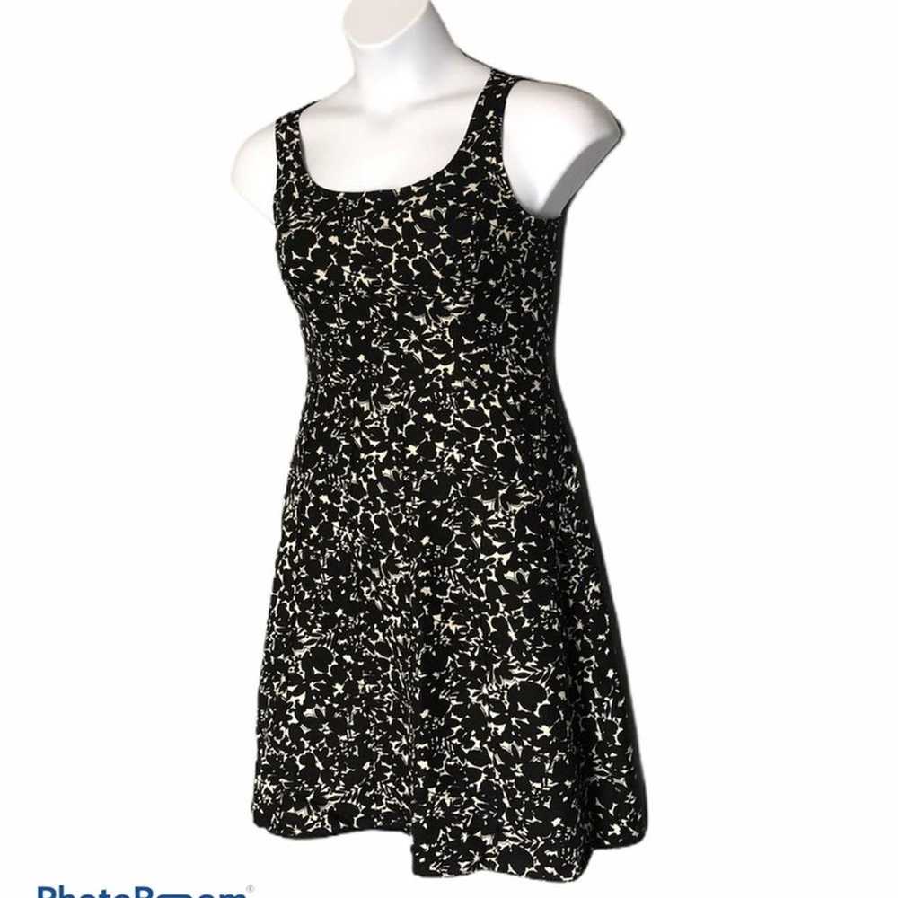 Ann Taylor 100% Silk Black and Cream Floral Fit &… - image 8