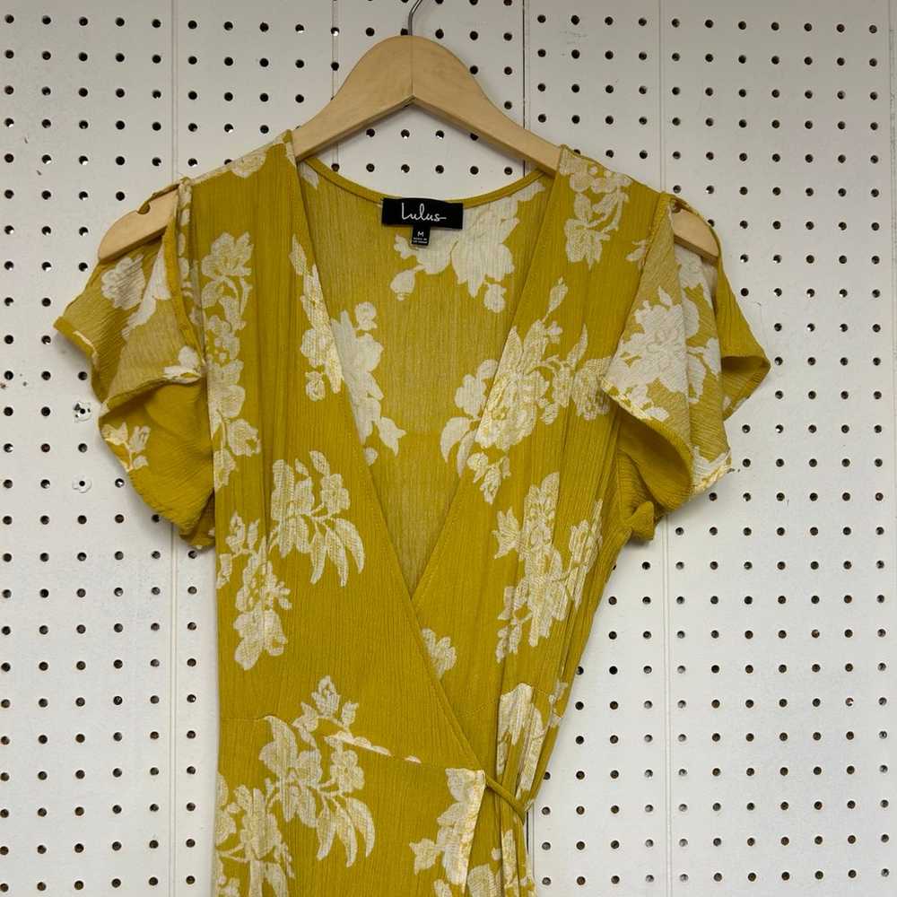 Lulu’s Heart of Marigold Yellow Floral Print Wrap… - image 4