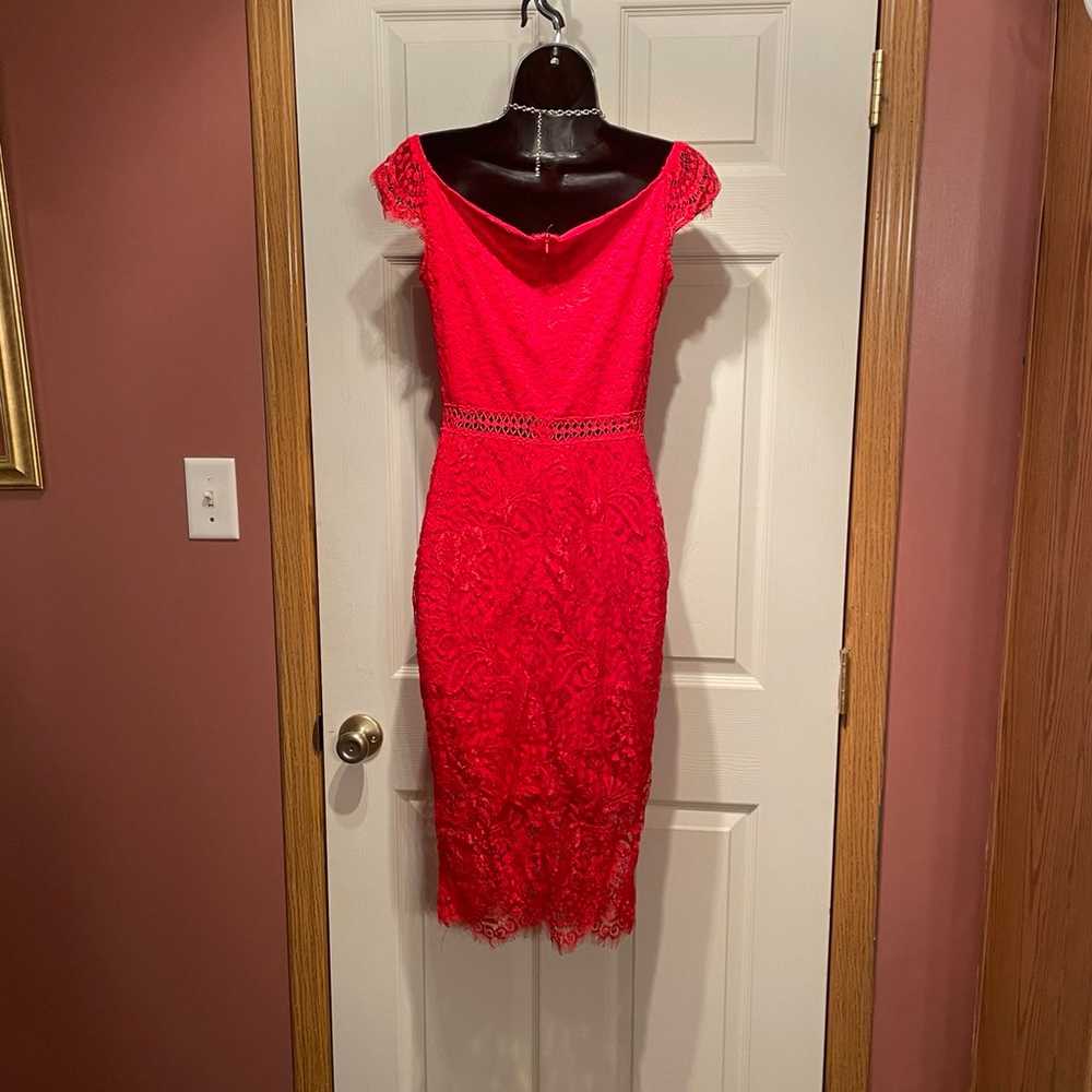 Red lace dress - image 3