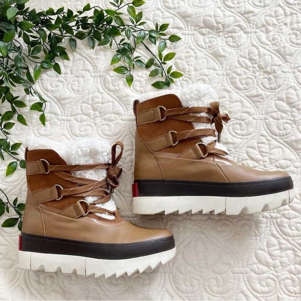Sorel Leather snow boots - image 2