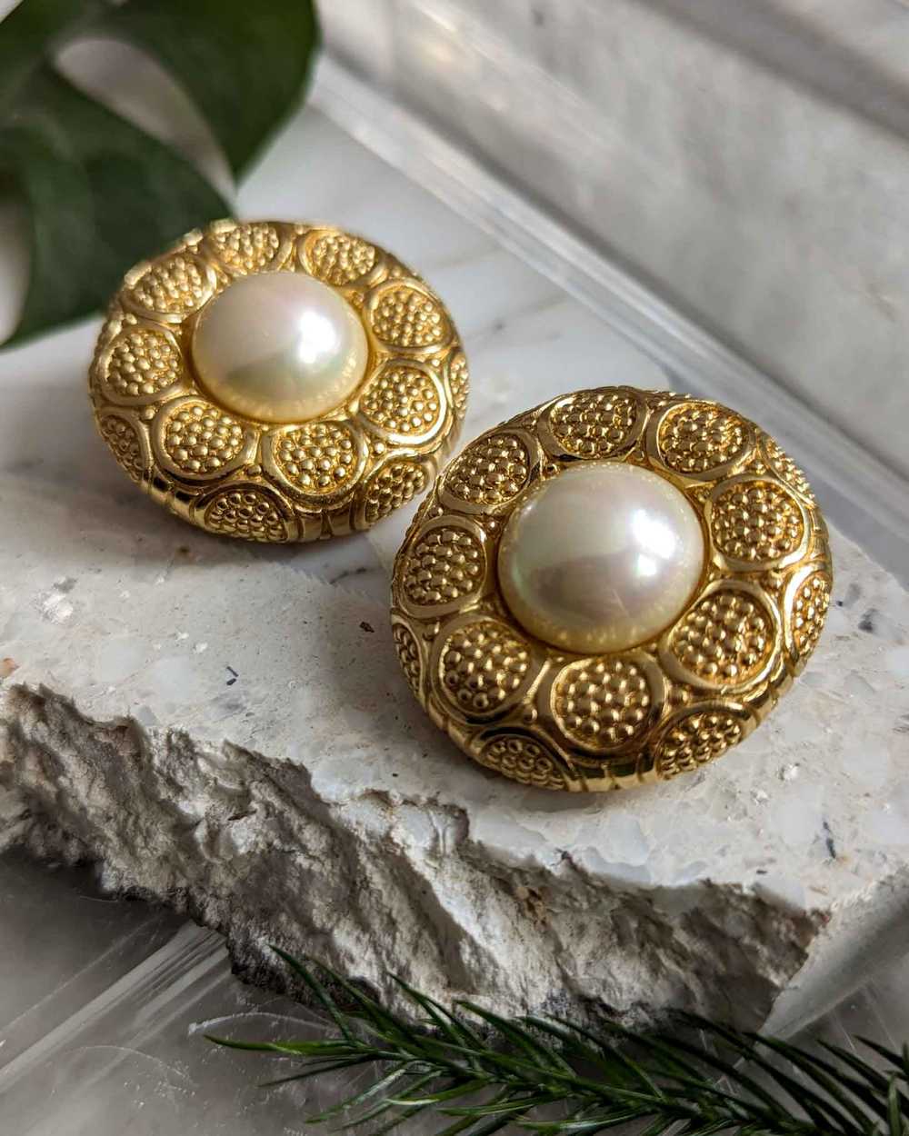80s Dior Gold Faux Pearl Earrings - image 3