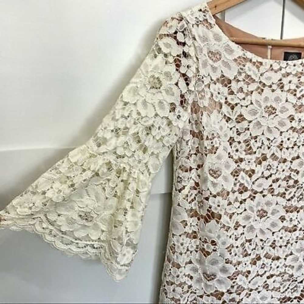 Vince Camuto lace dress size 2 tan cream floral l… - image 4