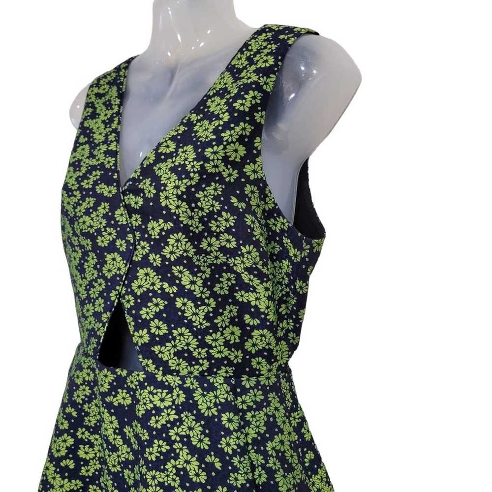 Zac Posen Green Floral Print Daisy Cutout Sleevel… - image 6