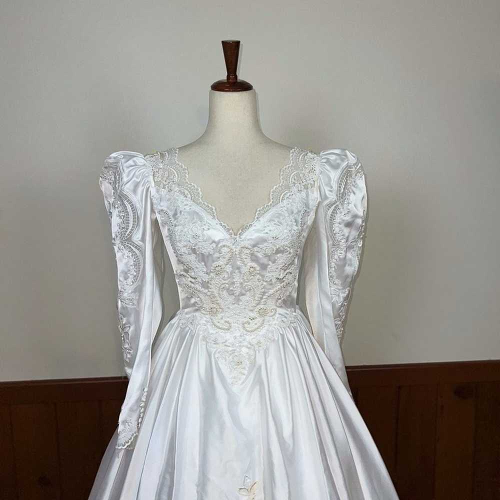 Beautiful Vintage 90s Ballgown Style Wedding Gown! - image 7