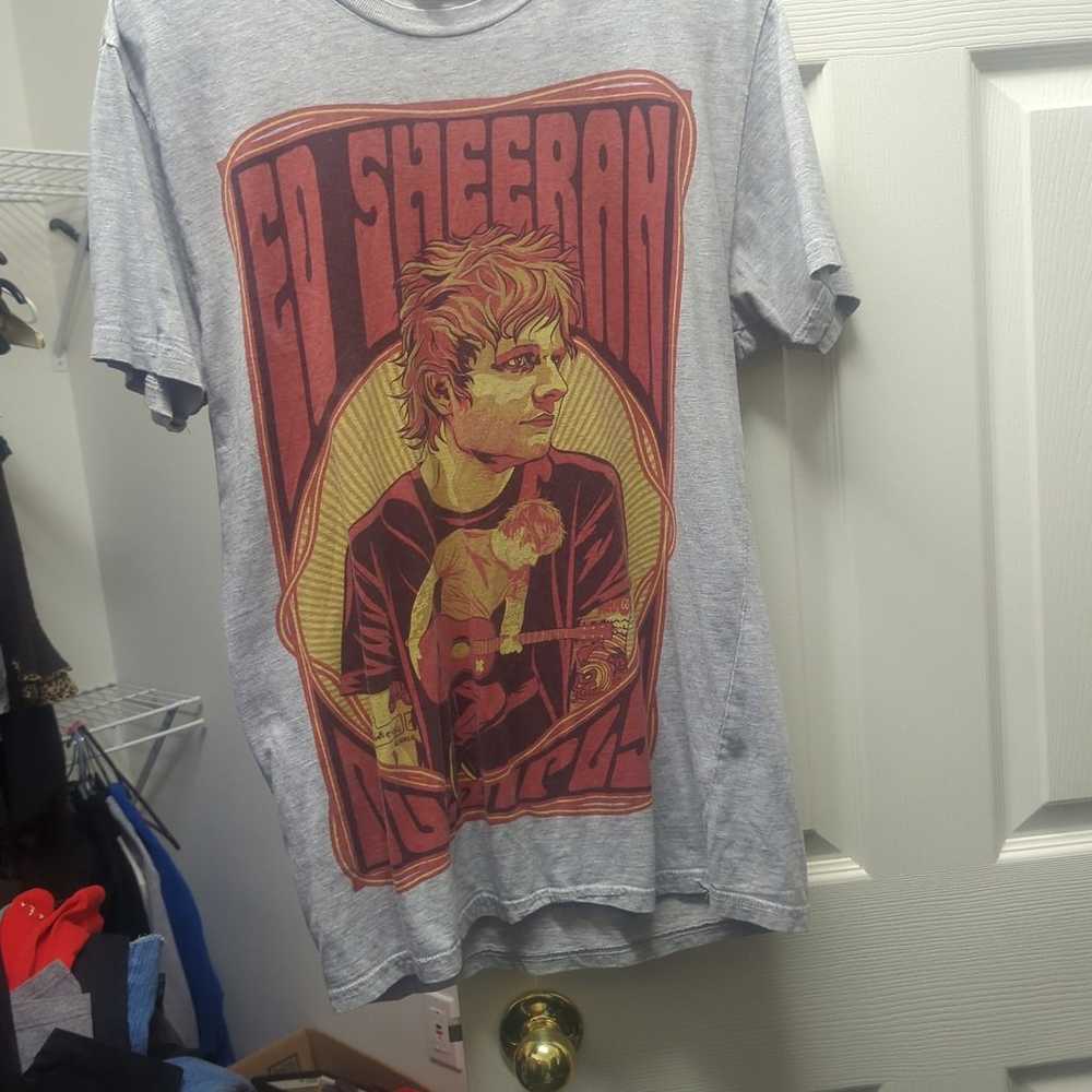 Ed Sheeran tour t shirt medium - image 1