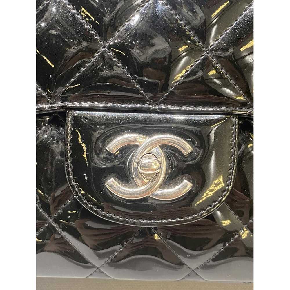 Chanel Timeless/Classique patent leather crossbod… - image 7