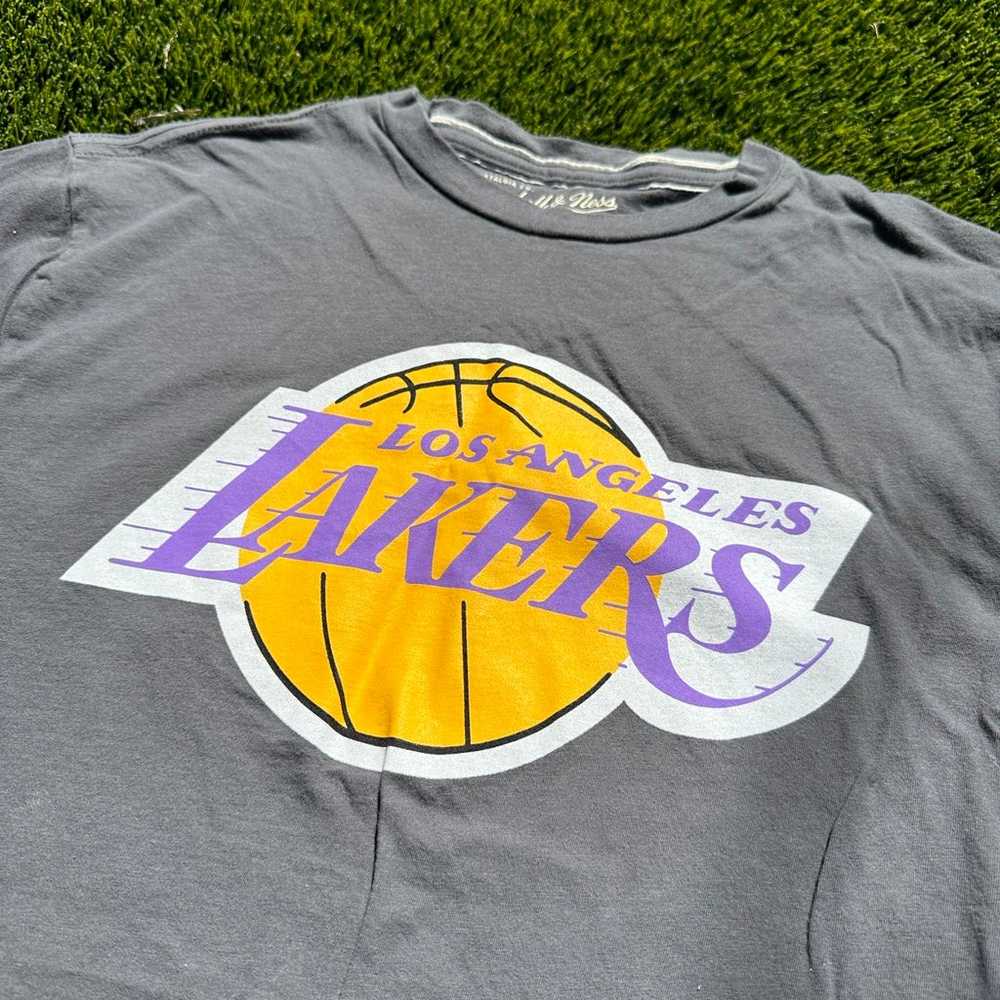 Mitchell & Ness Los Angeles Lakers Tshirt Gray Si… - image 6