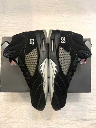 Jordan Brand × Nike Jordan 5 Retro “Black Metallic