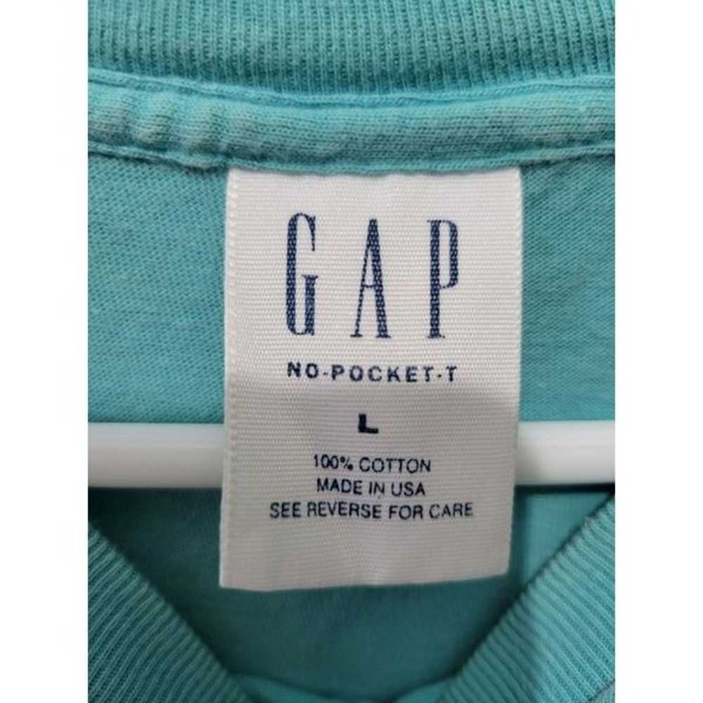 Vintage large GAP t shirt. 90s Y2K - image 2