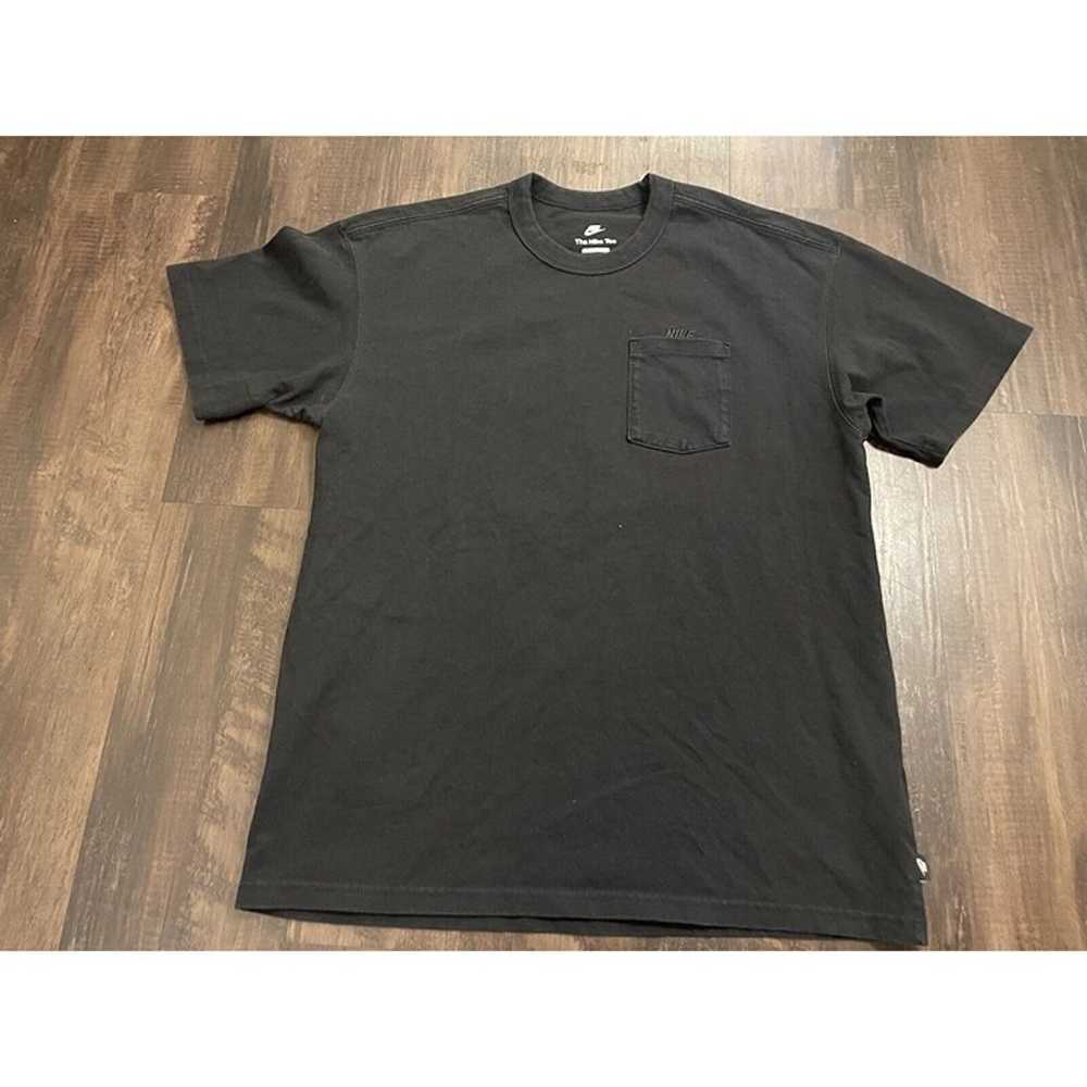 Nike T-Shirt Mens Medium Pocket Logo Black Short … - image 1