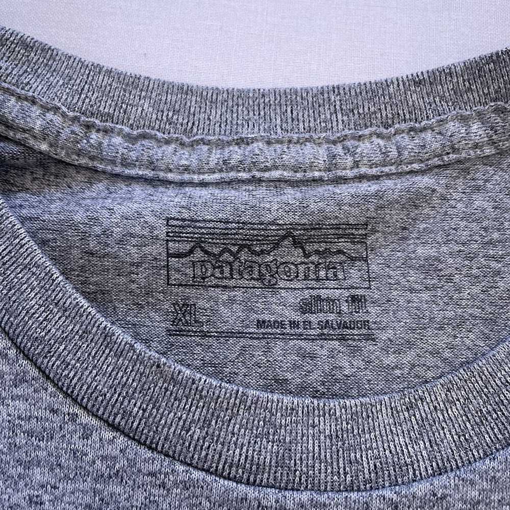 Patagonia Shirt Mens Extra Large Grey Slim Fit Ch… - image 3