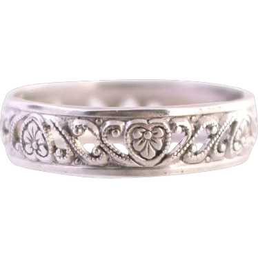 Sterling Floral Heart Patterned Band