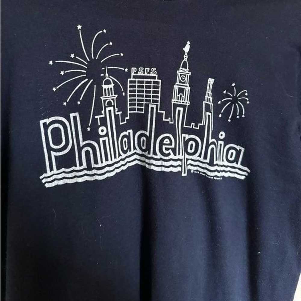 Vintage 1983 Philadelphia City Graphic Tee Shirt … - image 4