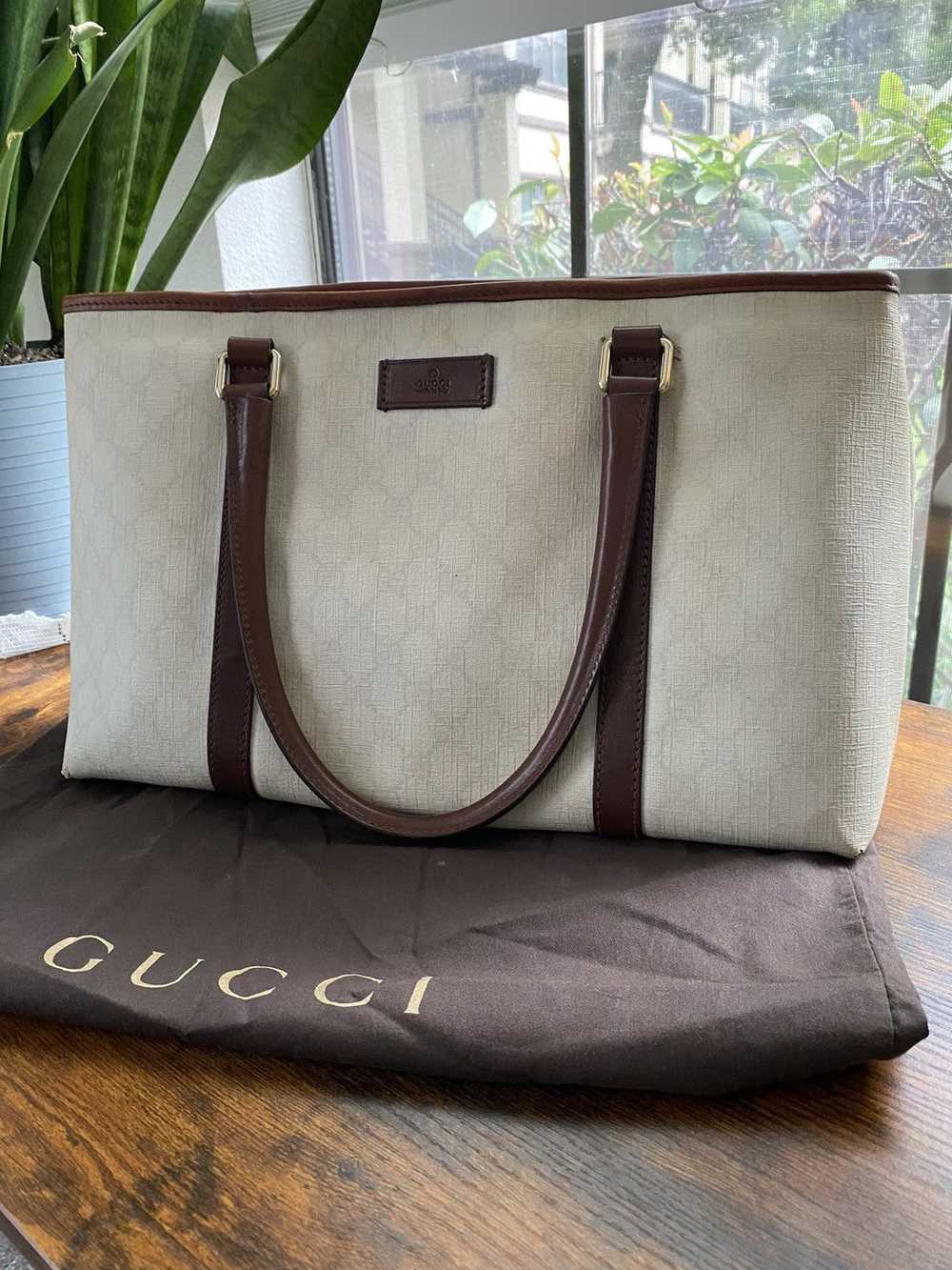 Gucci Gucci GG Monogram Coconut swing tote - image 1