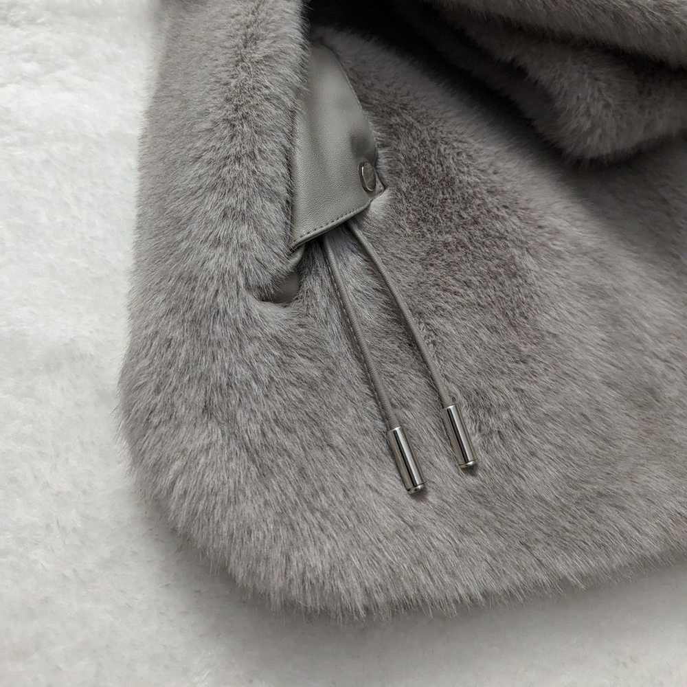 Women's Grey Faux Fur Jacket - image 2