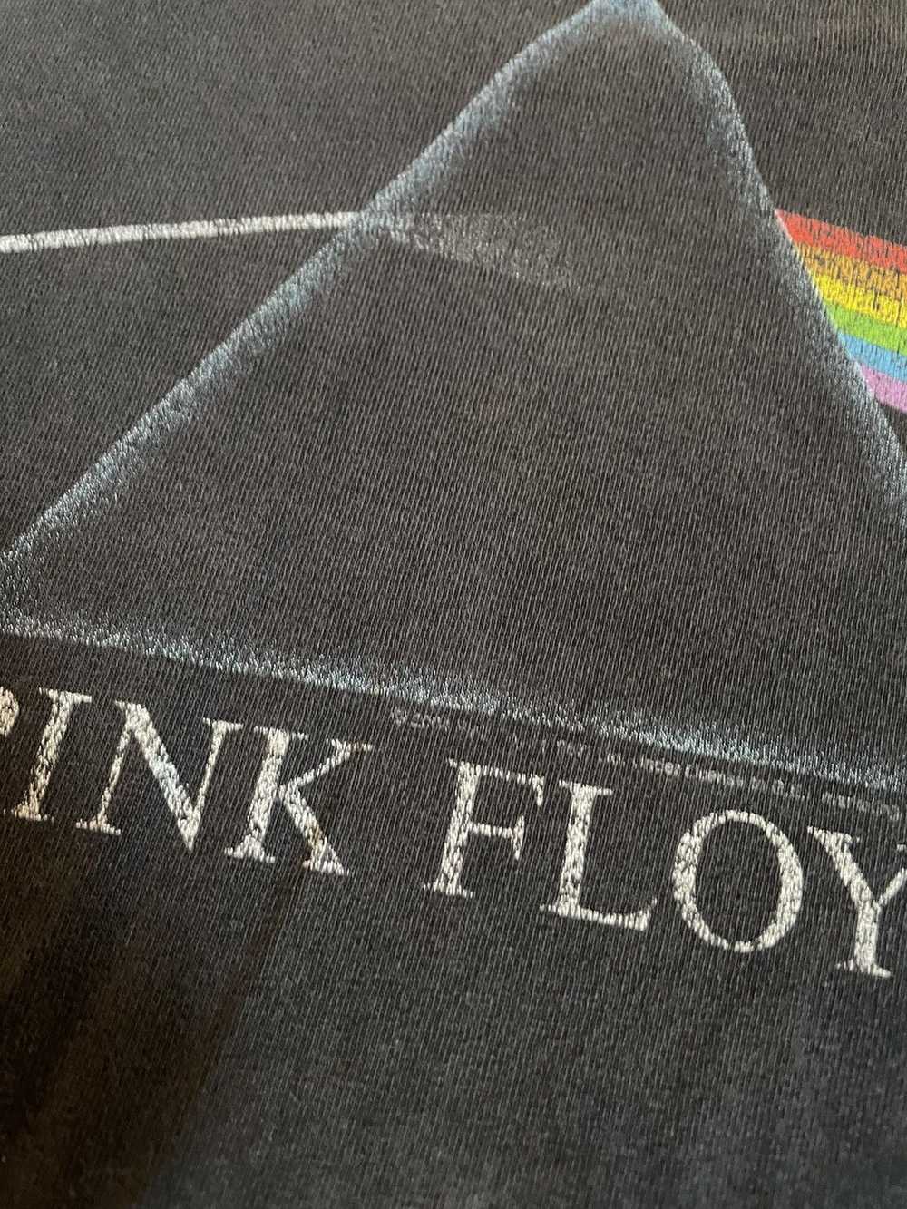 Vintage vintage 2005 pink floyd tee - image 3