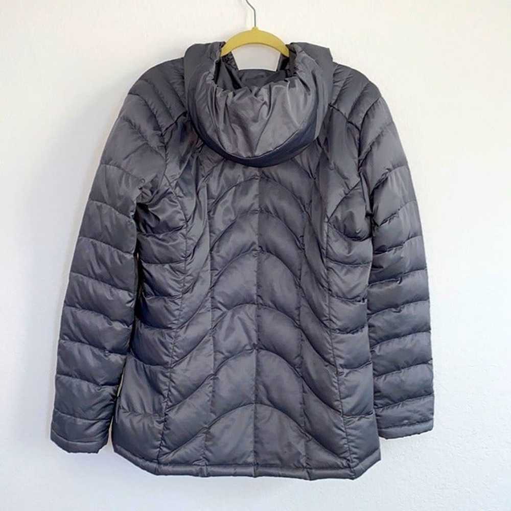 Large Women's Patagonia  Grey Puffer Jacket Coat - image 2