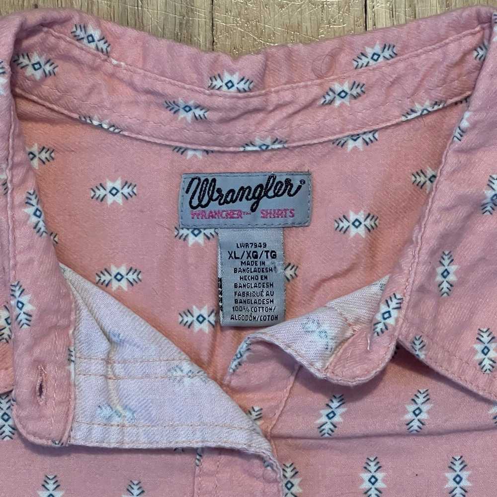 Wrangler Wrancher Shirt Womens XL Pink Aztec Long… - image 2