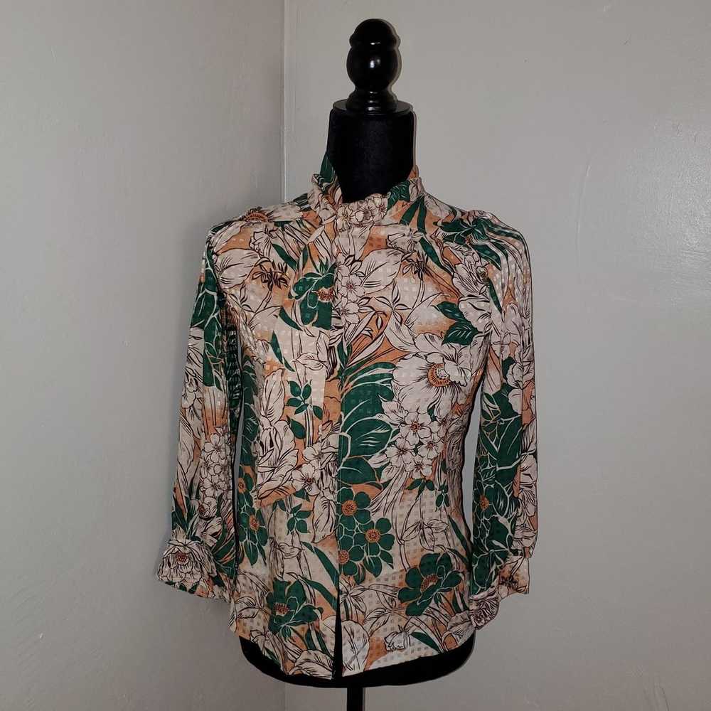 Gorgeous Vintage Rare XS Silk Blouse - image 10