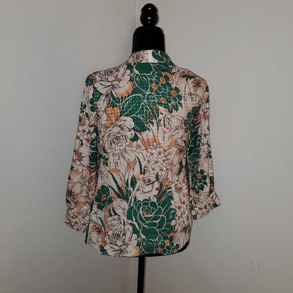 Gorgeous Vintage Rare XS Silk Blouse - image 11