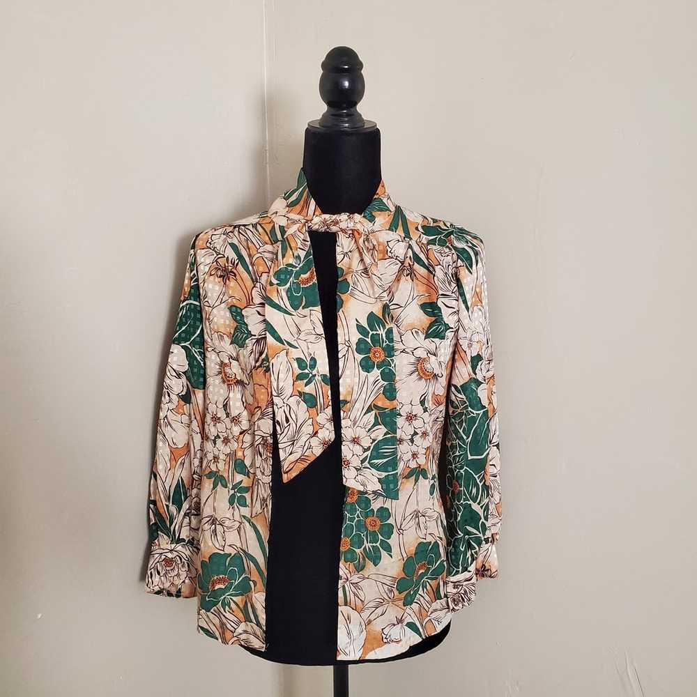 Gorgeous Vintage Rare XS Silk Blouse - image 2