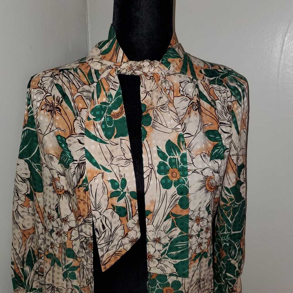 Gorgeous Vintage Rare XS Silk Blouse - image 3