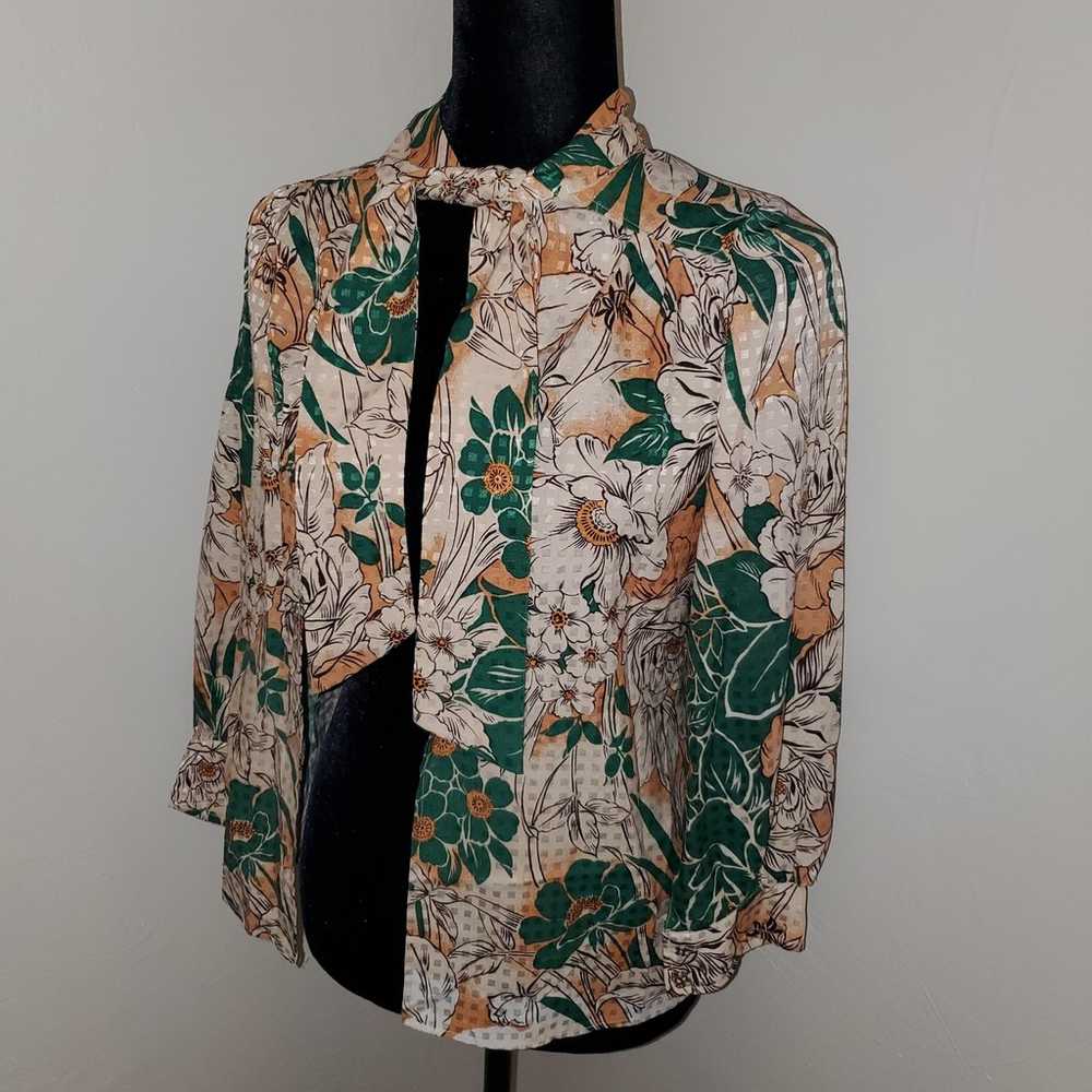 Gorgeous Vintage Rare XS Silk Blouse - image 4