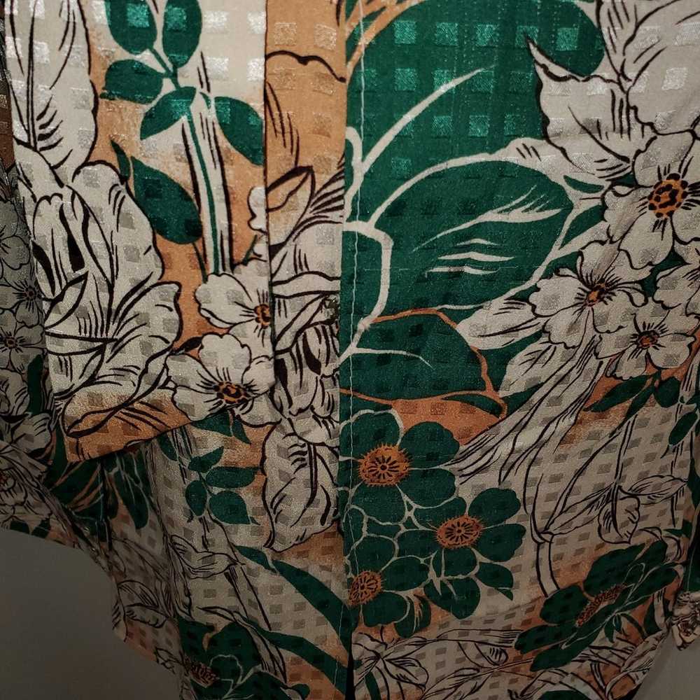 Gorgeous Vintage Rare XS Silk Blouse - image 9