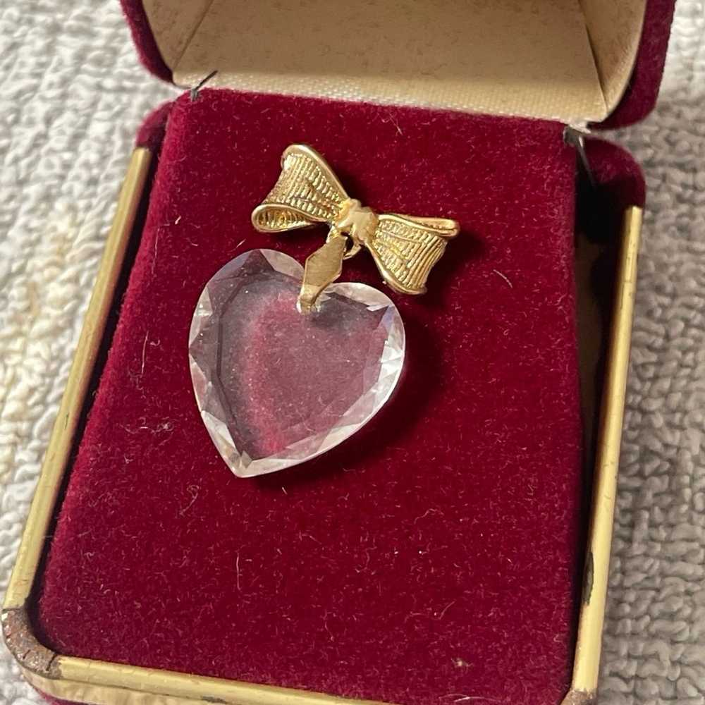 Vintage 1982 Avon crystal heart - image 1