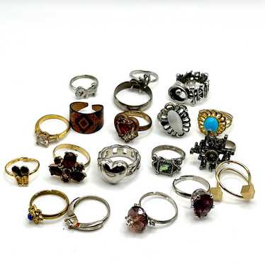 Vintage and Modern Ring Lot