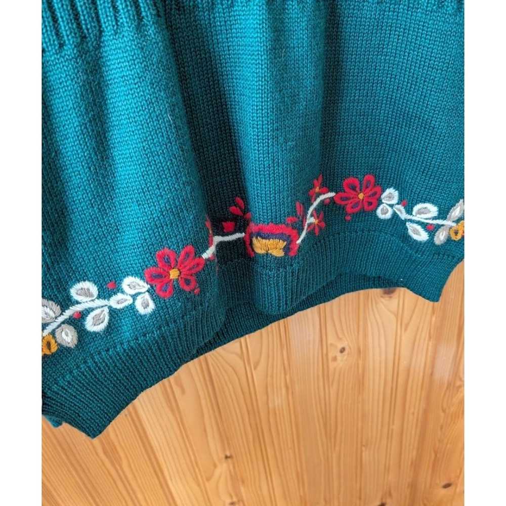 Vintage Embroidered Cottagecore Sweater Size Medi… - image 2